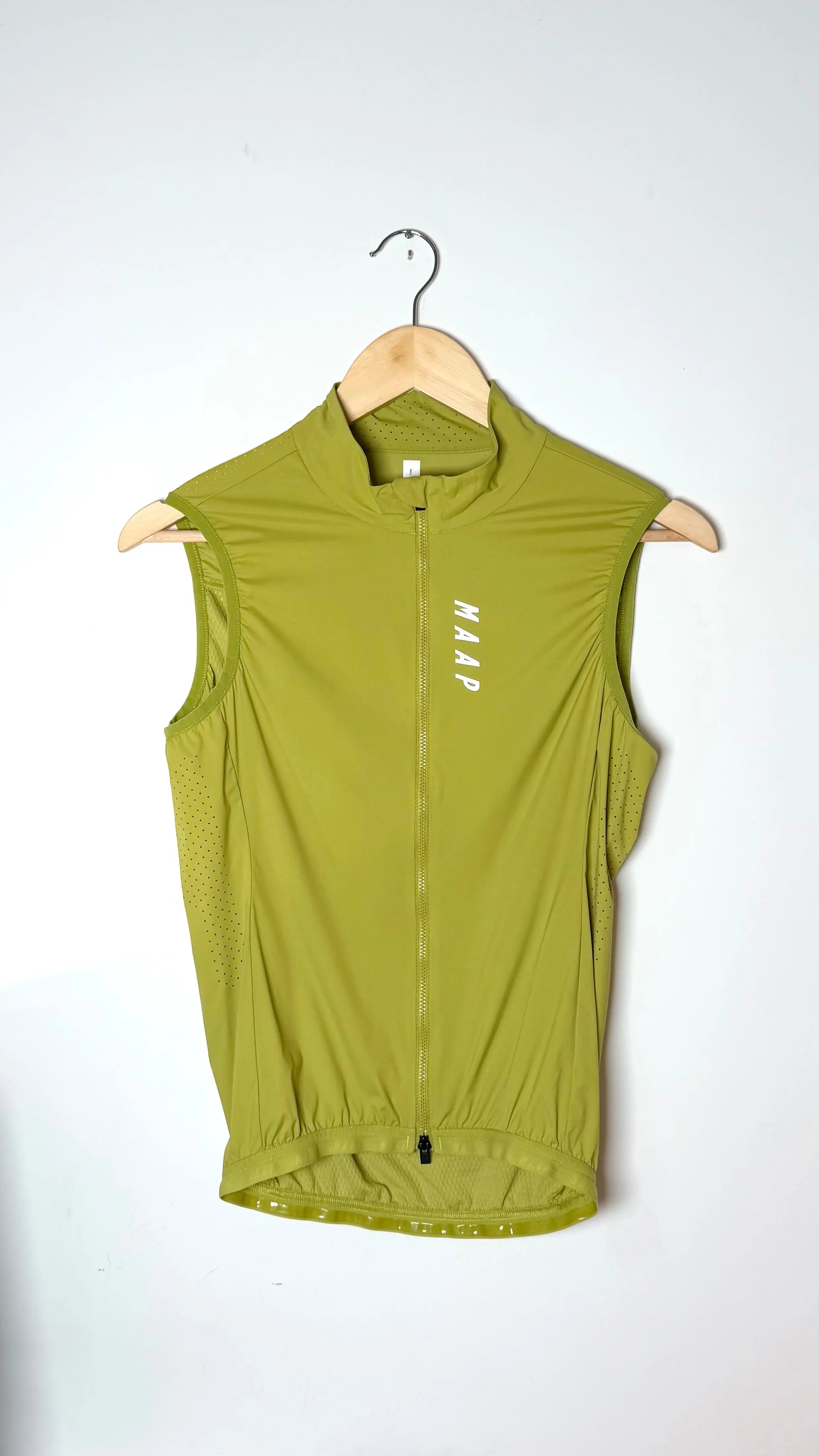 MAAP Draft Team Vest 2kstro Cycling Store